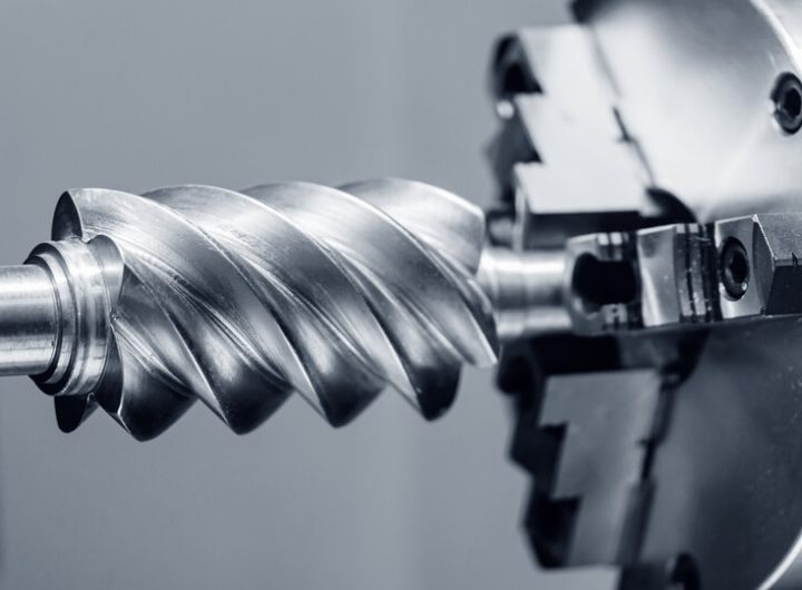 Szlifowanie powierzchni metalowych – kiedy jest potrzebne?